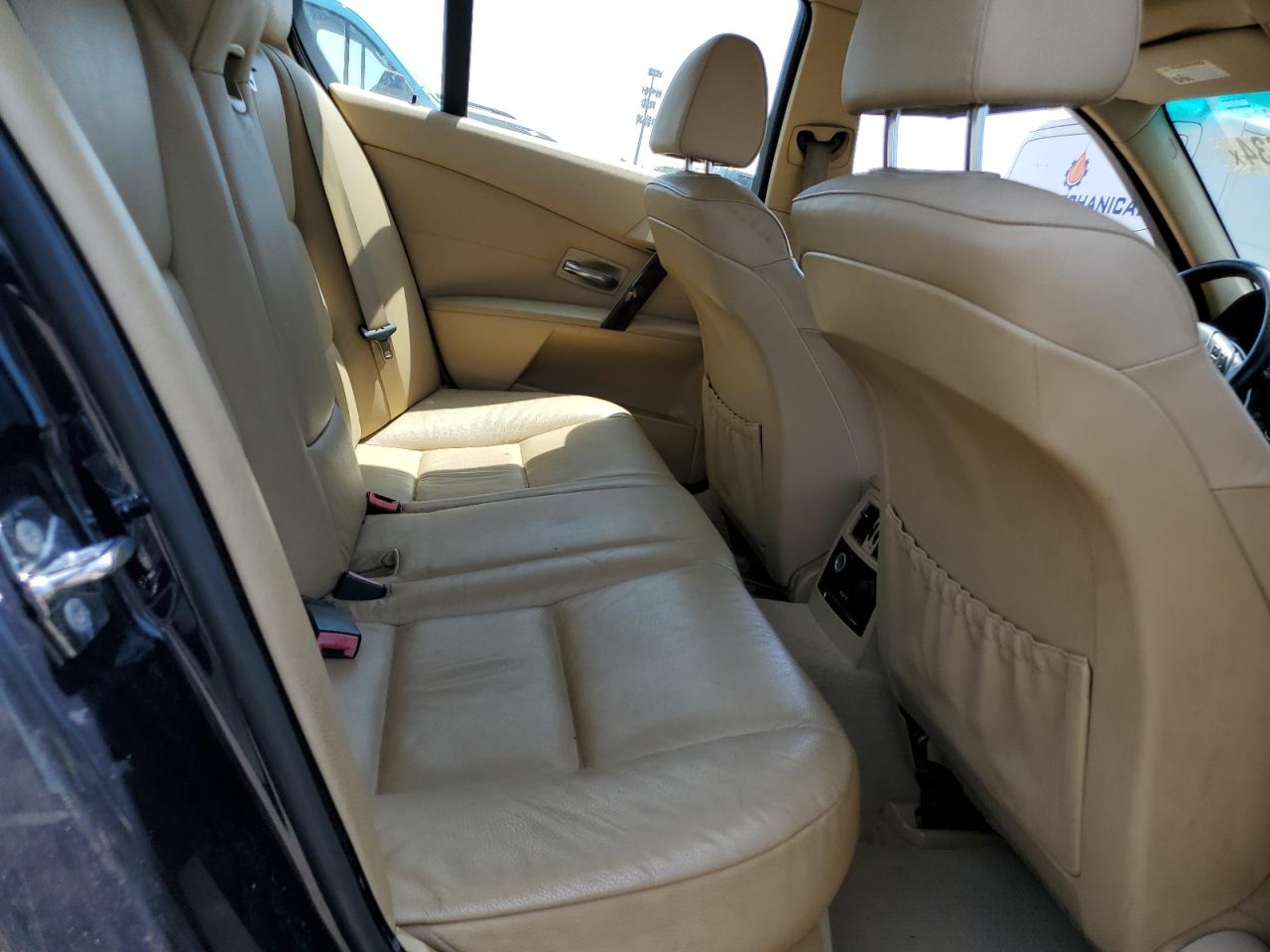 WBANF73567CU23384 2007 BMW 530 Xi