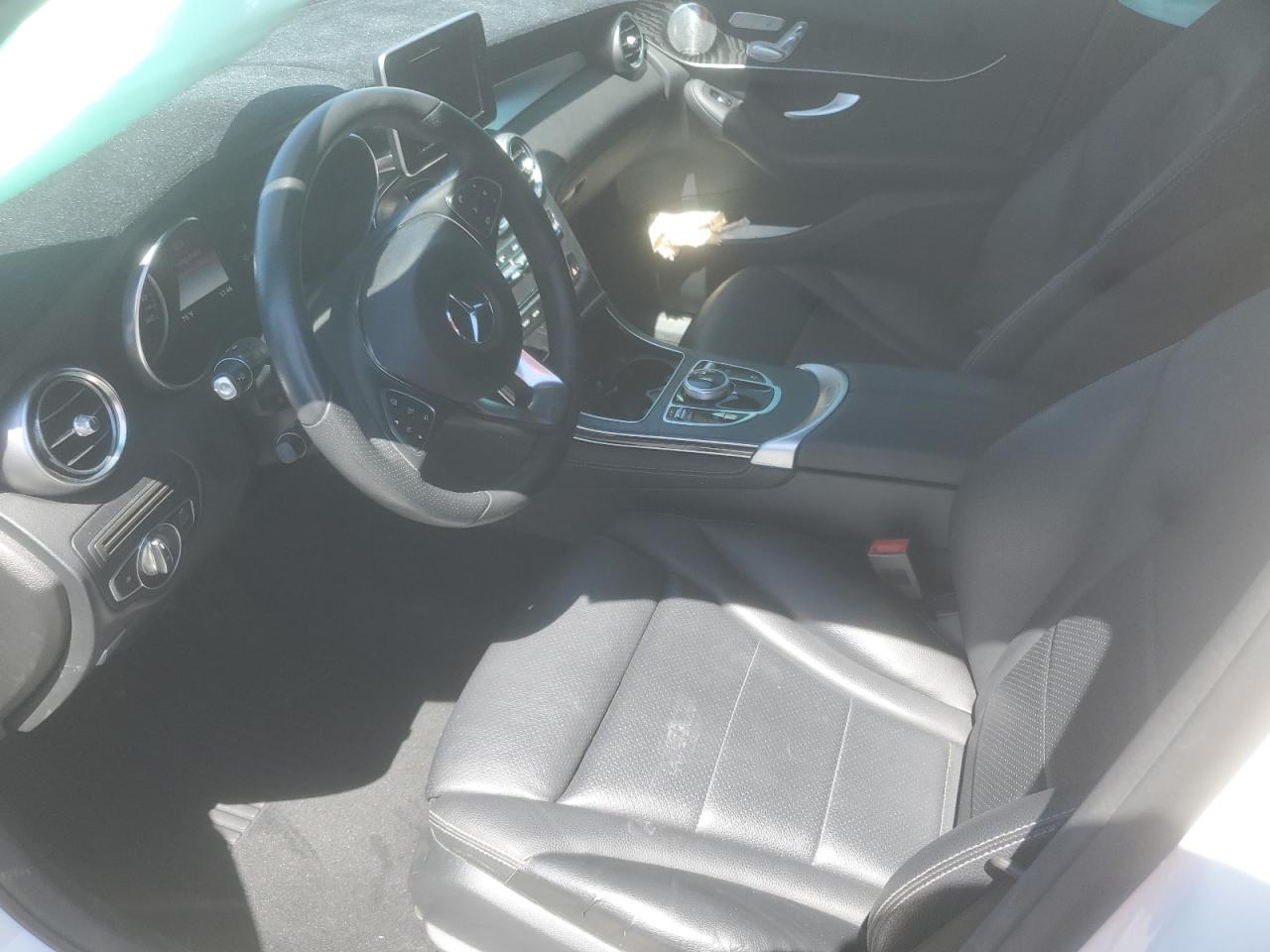 WDC0G4KB8JV050323 2018 Mercedes-Benz Glc 300 4Matic