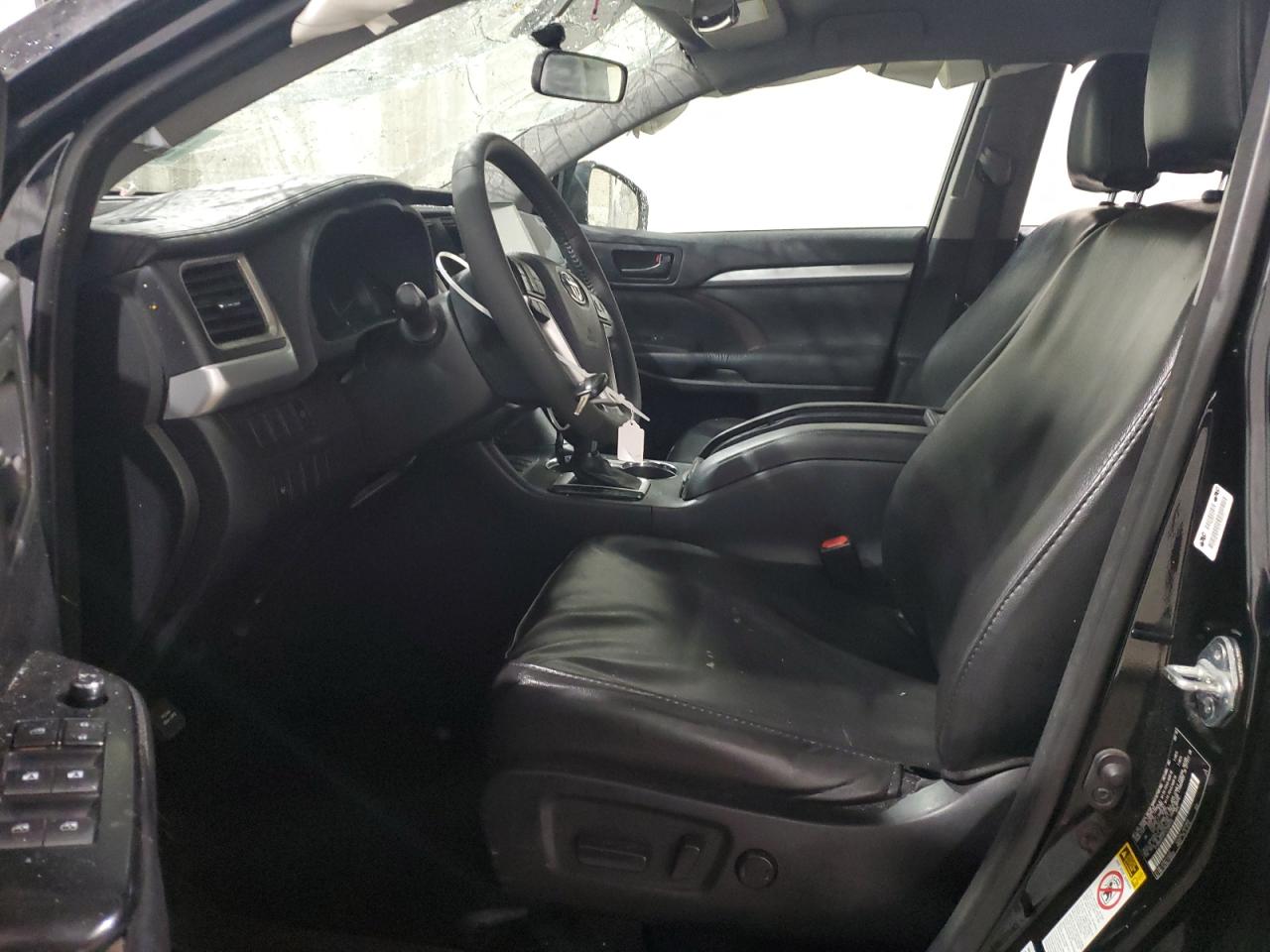 5TDBKRFH2FS199465 2015 Toyota Highlander Le