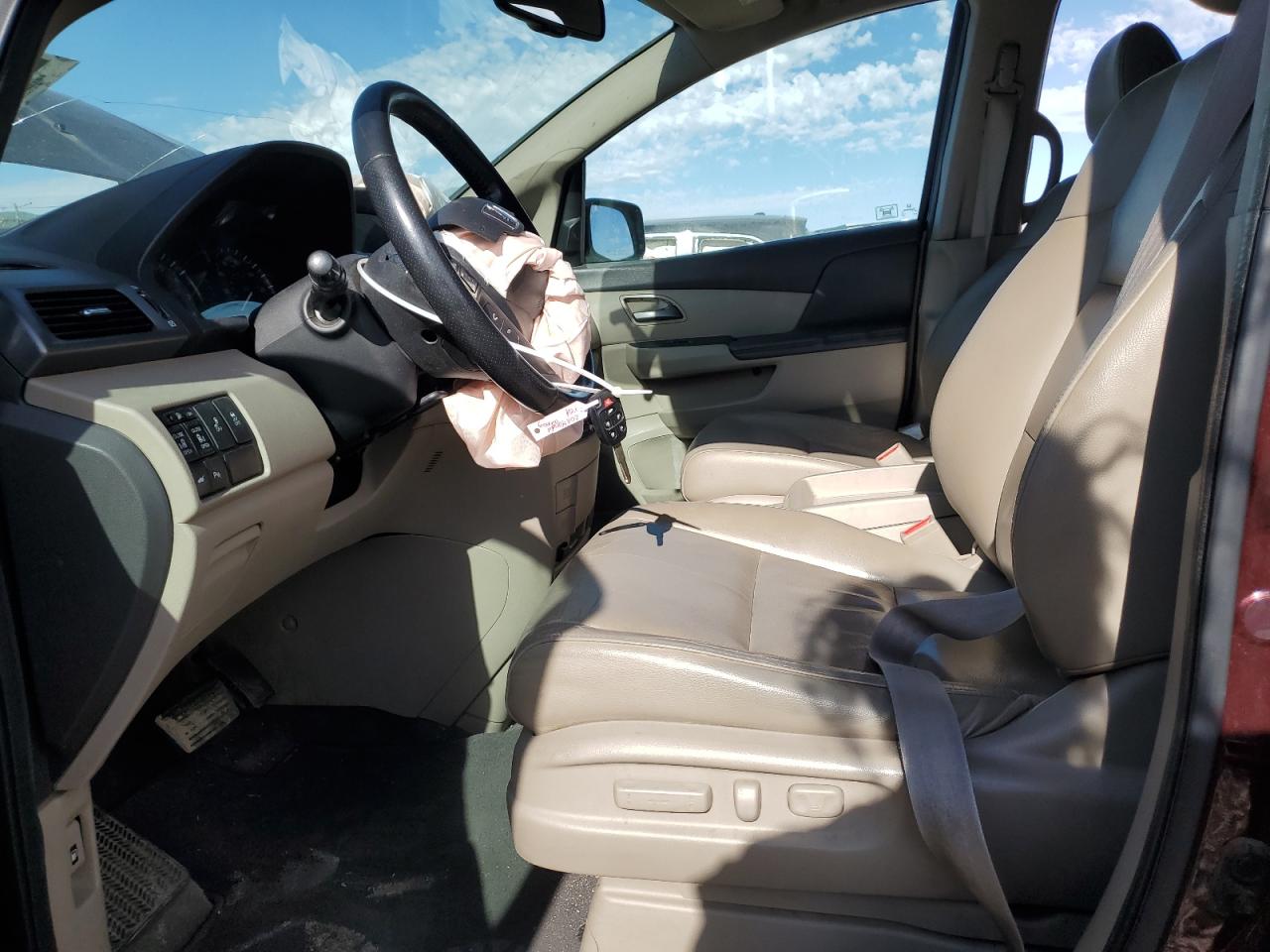 5FNRL5H98BB047022 2011 Honda Odyssey Touring