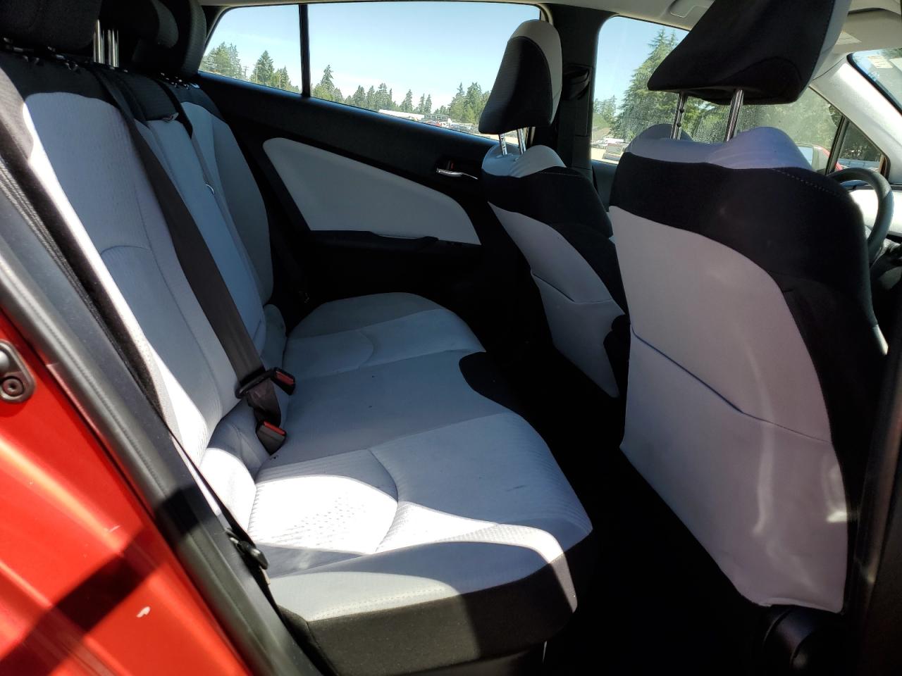 JTDKBRFU4G3503654 2016 Toyota Prius