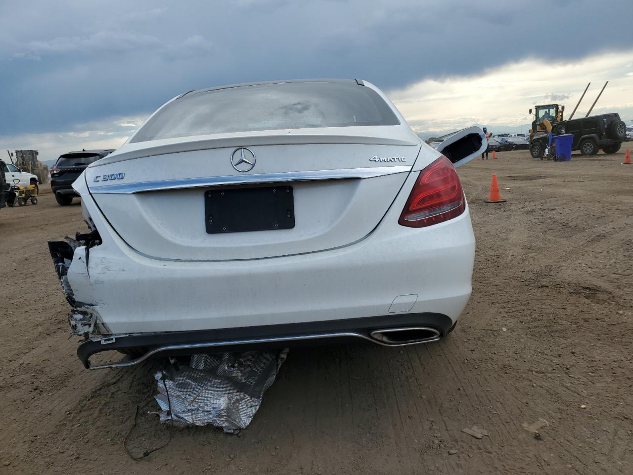 55SWF4KB6HU212721 2017 Mercedes-Benz C 300 4Matic