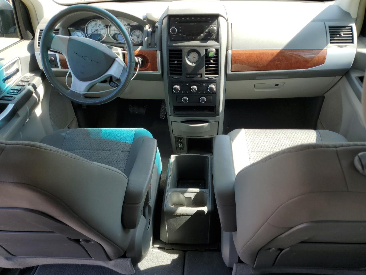 2A8HR54P88R675909 2008 Chrysler Town & Country Touring