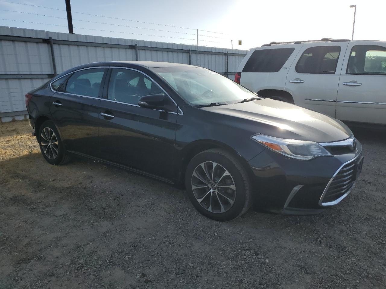 4T1BK1EB0JU282911 2018 Toyota Avalon Xle