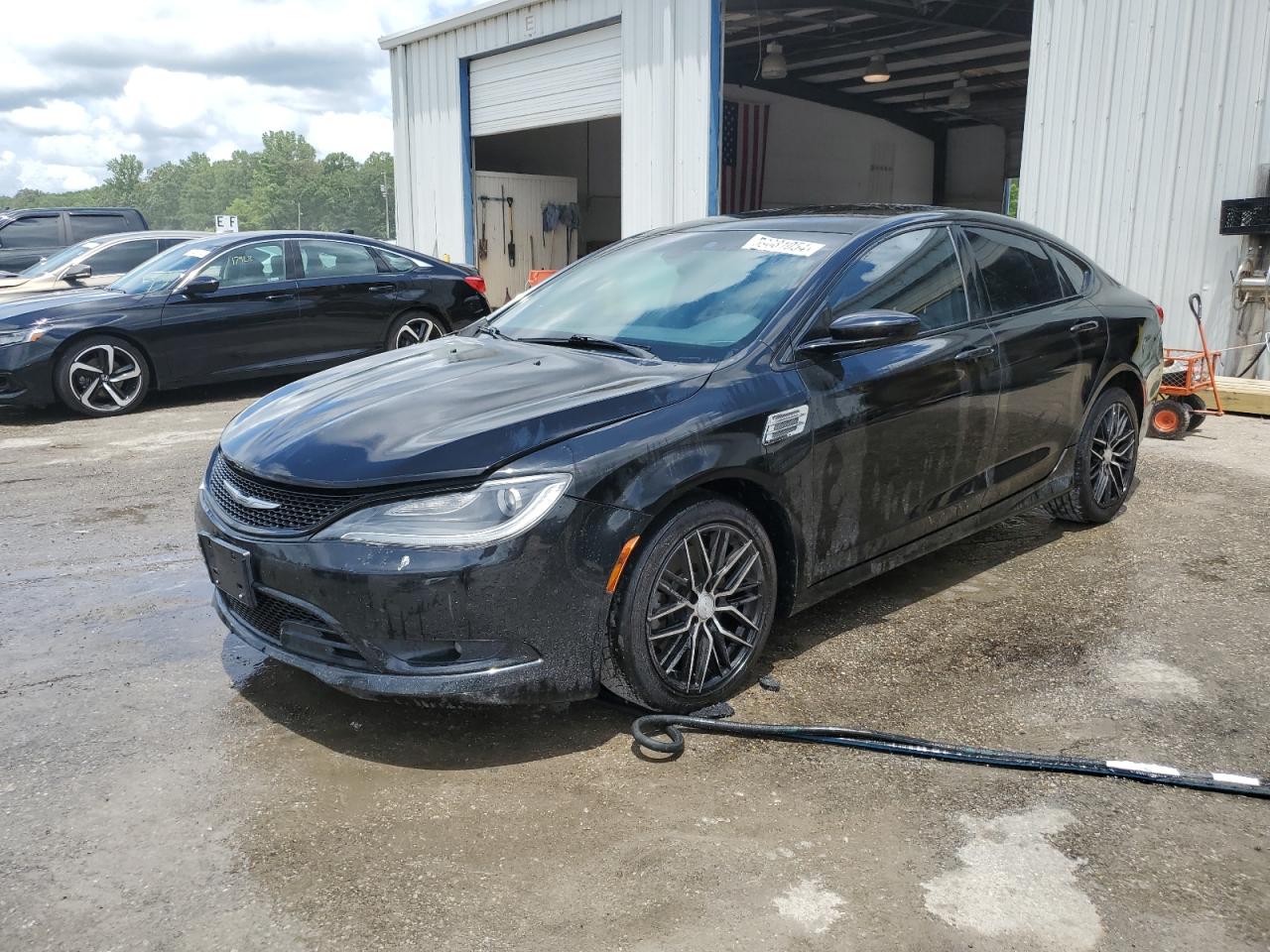 2015 Chrysler 200 S vin: 1C3CCCBG1FN517758