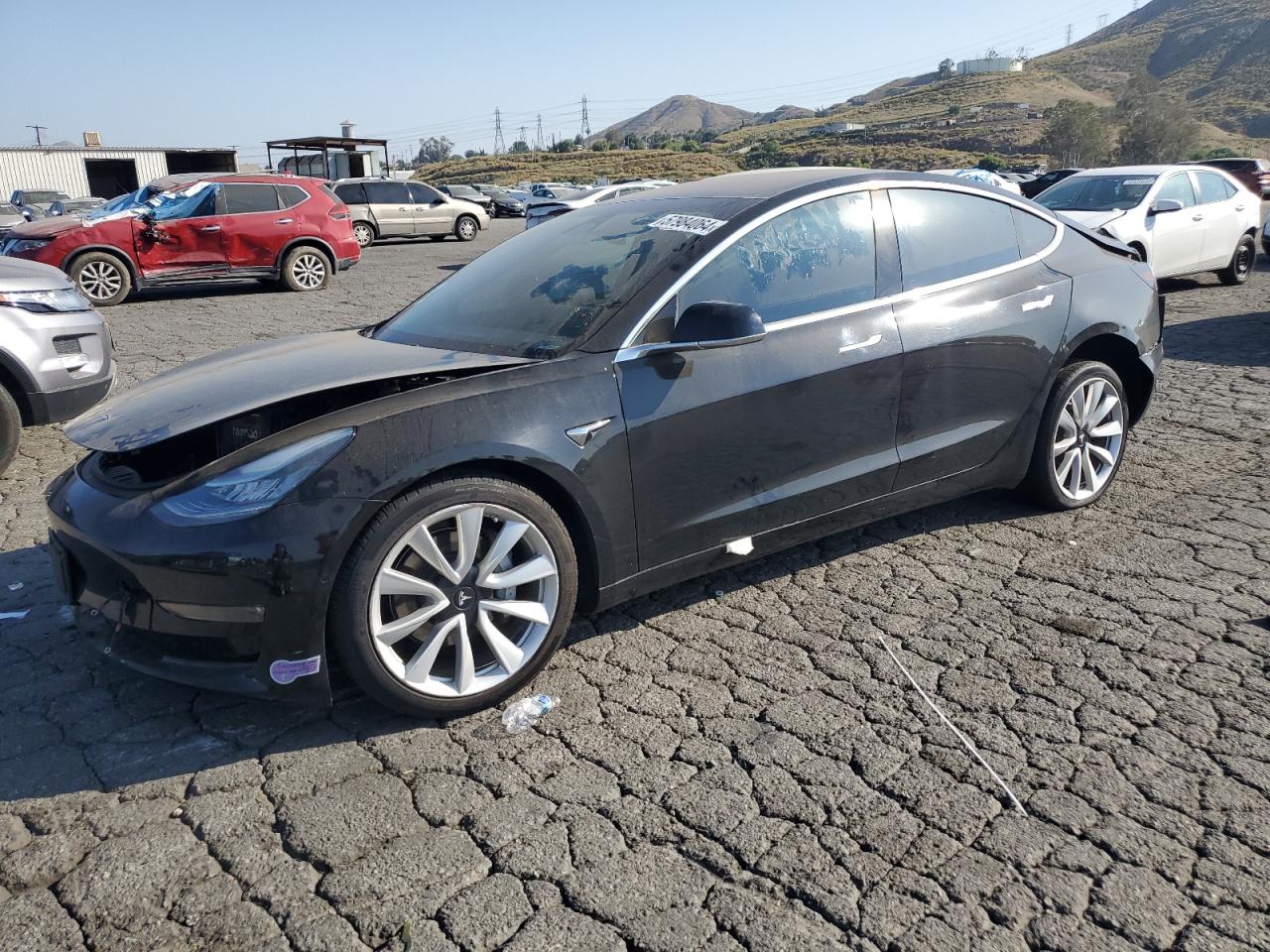 2018 Tesla Model 3 vin: 5YJ3E1EA1JF122679