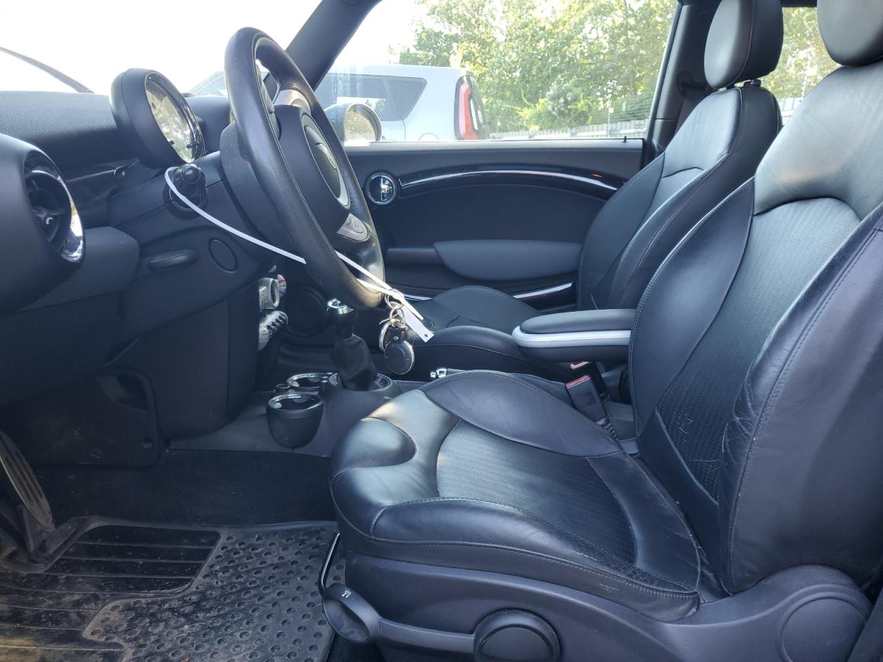 WMWMF73568TT89735 2008 Mini Cooper S