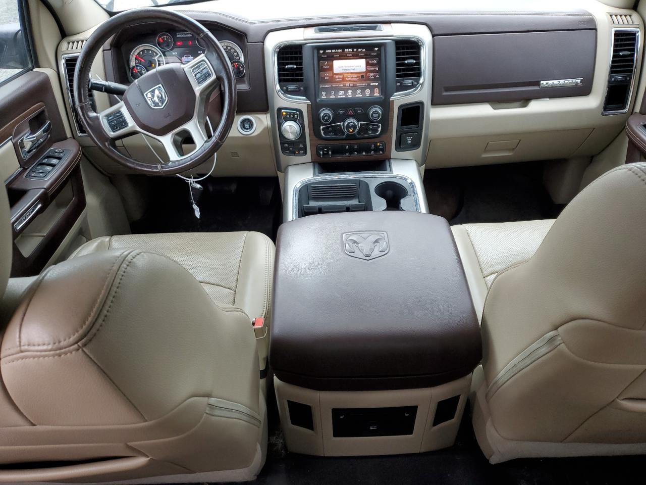 1C6RR7VM8GS282492 2016 Ram 1500 Laramie