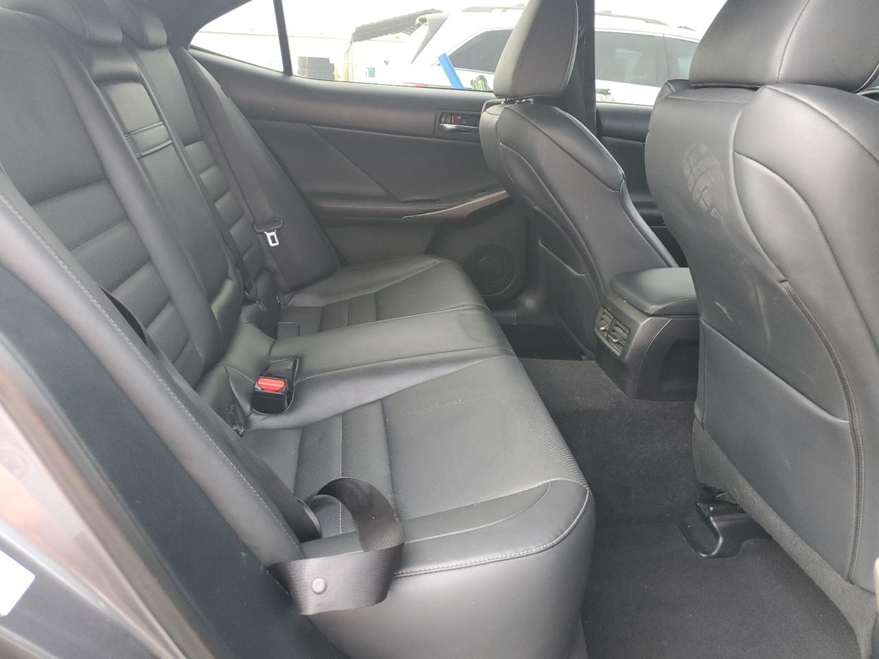 JTHBA1D2XG5007850 2016 Lexus Is 200T