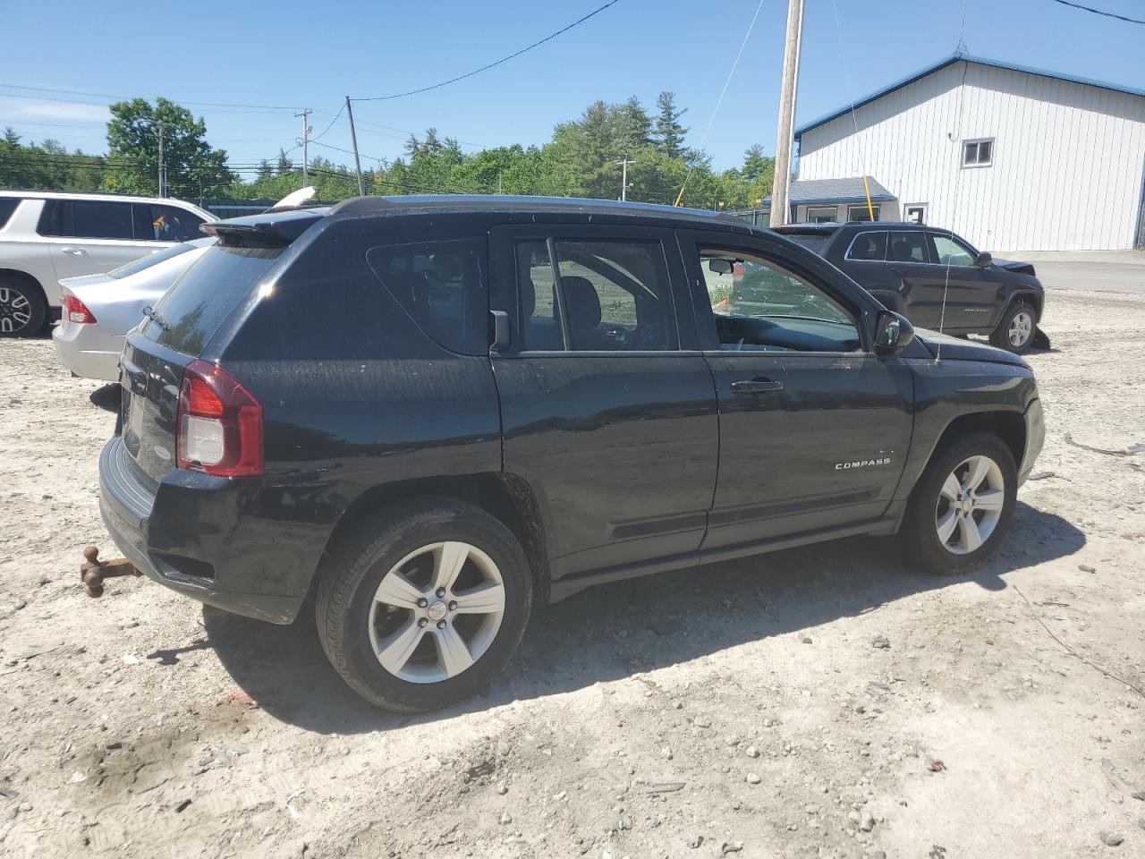 2015 Jeep Compass Latitude vin: 1C4NJDEB5FD321618