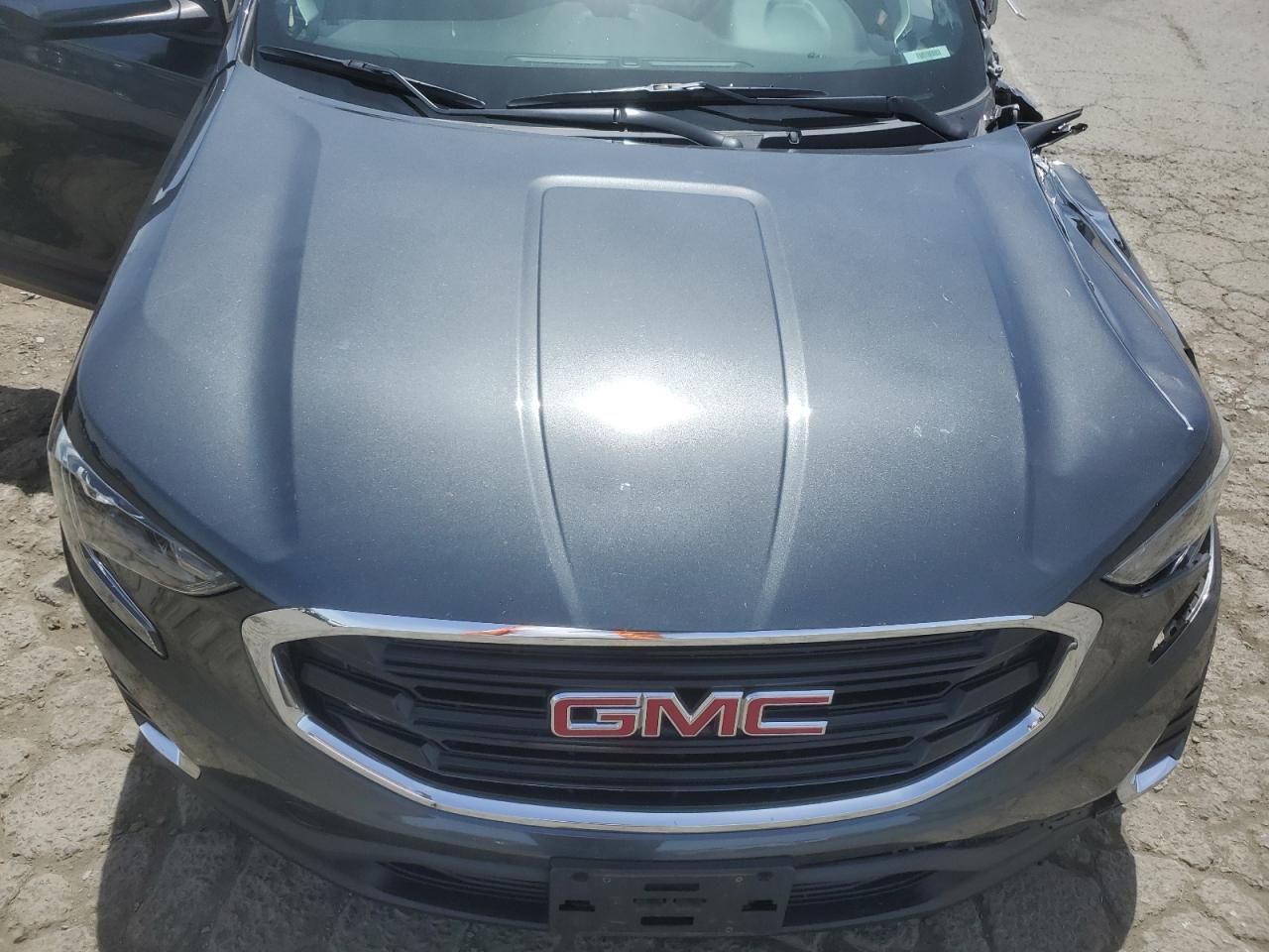 3GKALMEV0JL394972 2018 GMC Terrain Sle