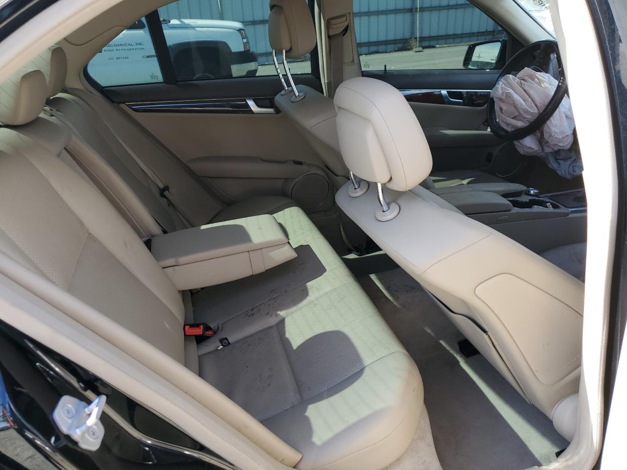 WDDGF4HB8CA610257 2012 Mercedes-Benz C 250