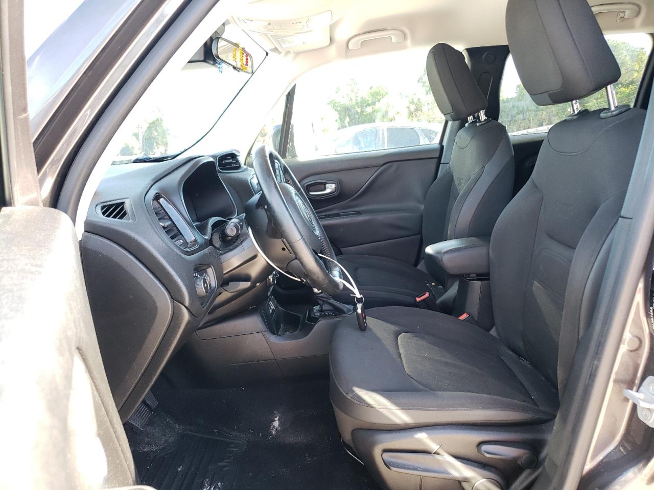 ZACCJABB9HPG04263 2017 Jeep Renegade Latitude