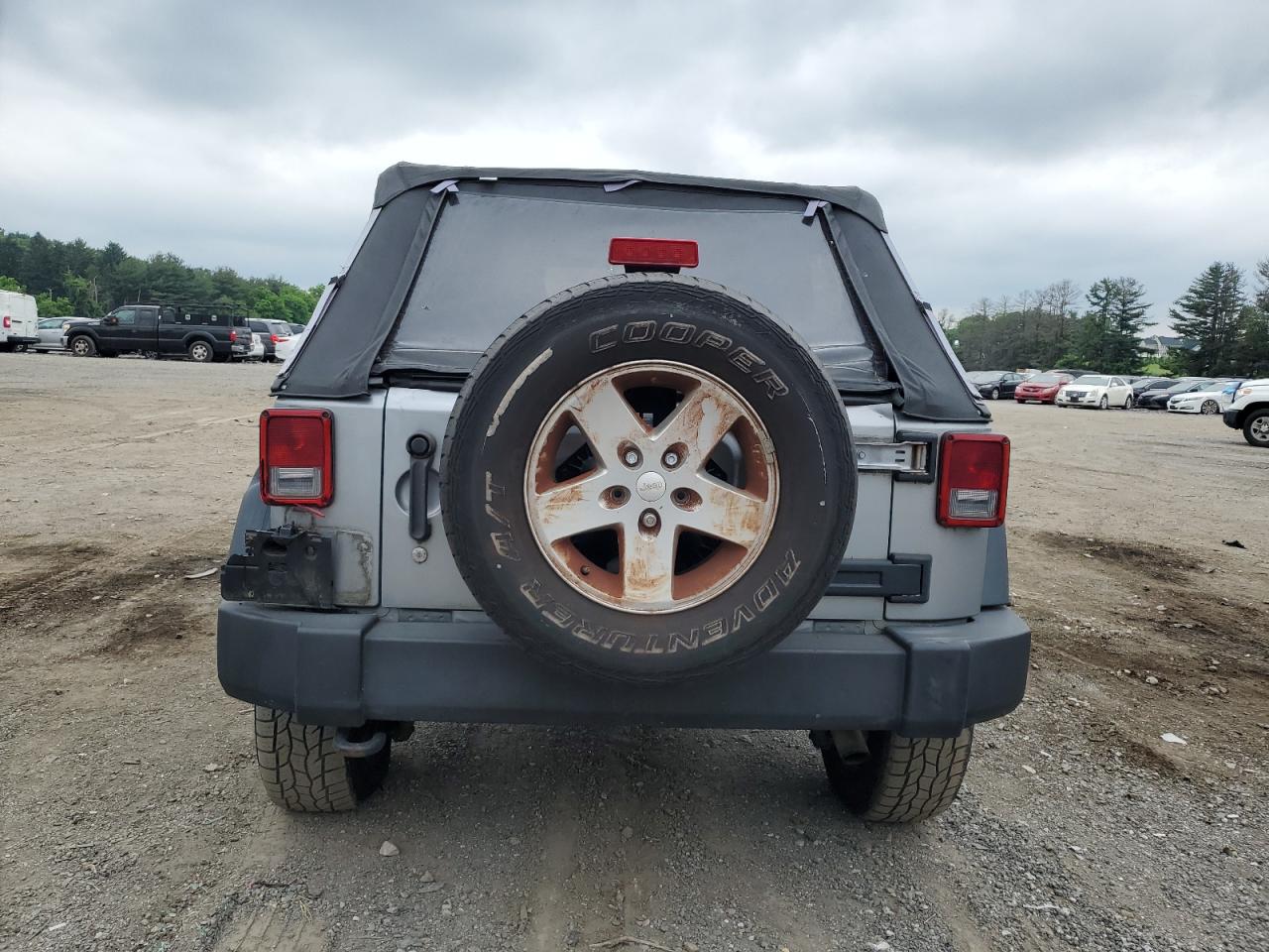 1C4BJWDG4DL592524 2013 Jeep Wrangler Unlimited Sport