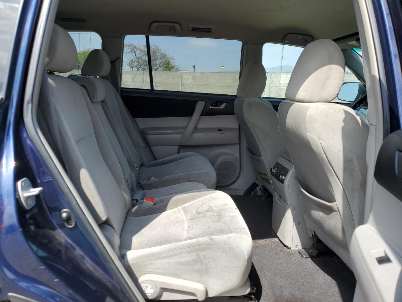 5TDZK3EH3CS063659 2012 Toyota Highlander Base