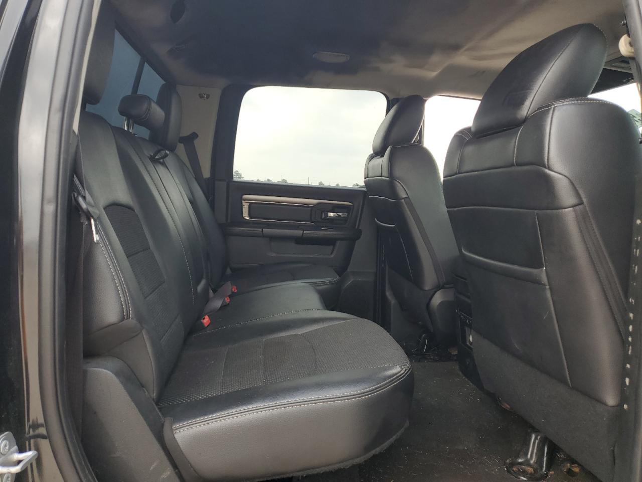 1C6RR6MT2HS713056 2017 Ram 1500 Sport