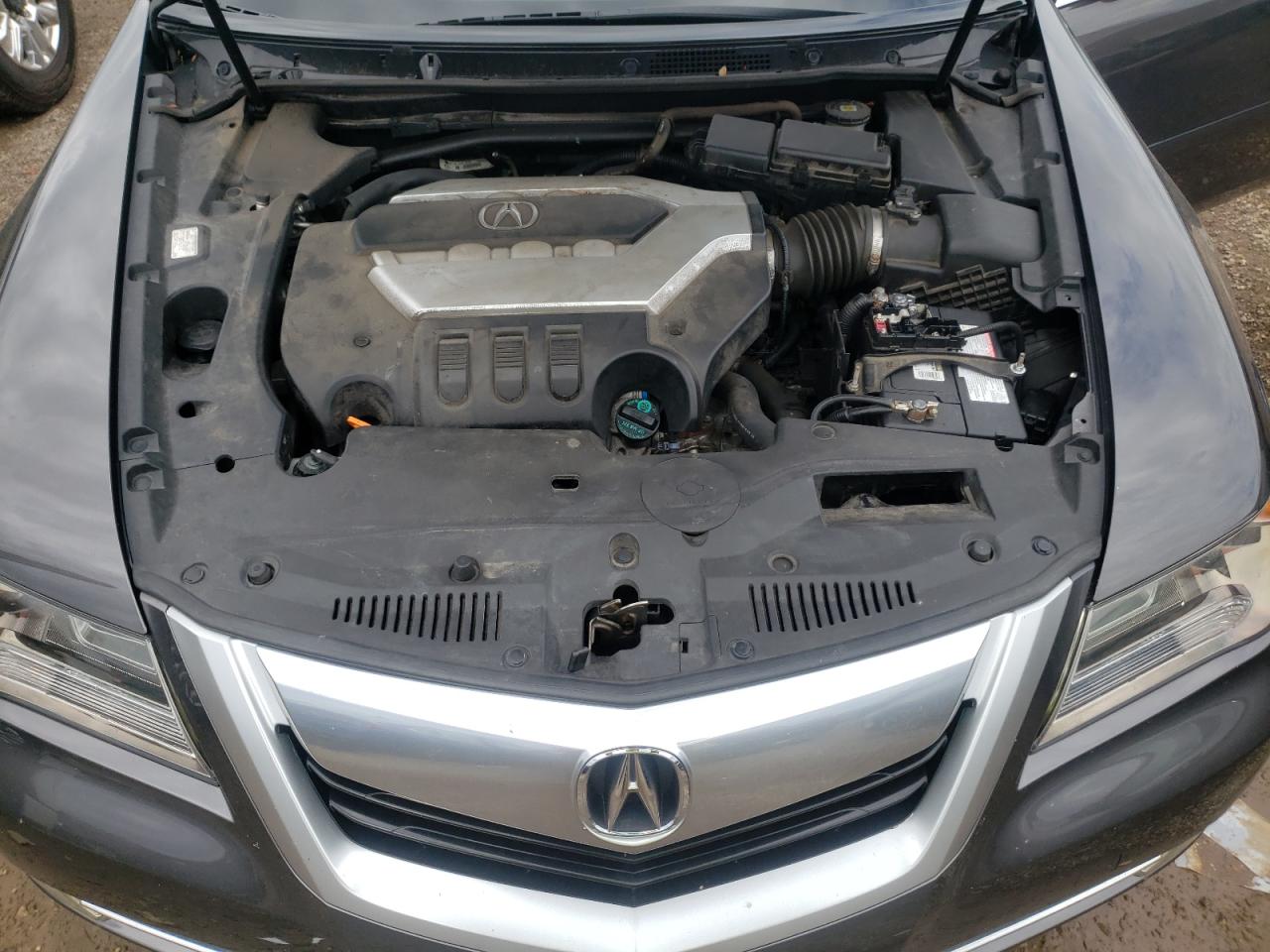 JH4KB2F68AC002135 2010 Acura Rl