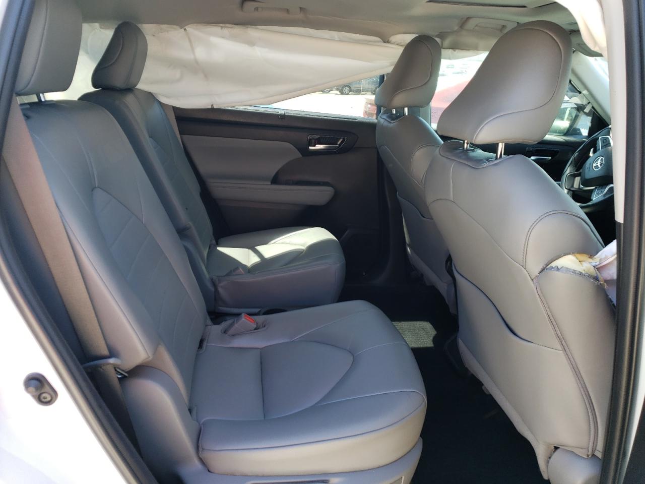 5TDHBRCH3NS553409 2022 Toyota Highlander Hybrid Xle