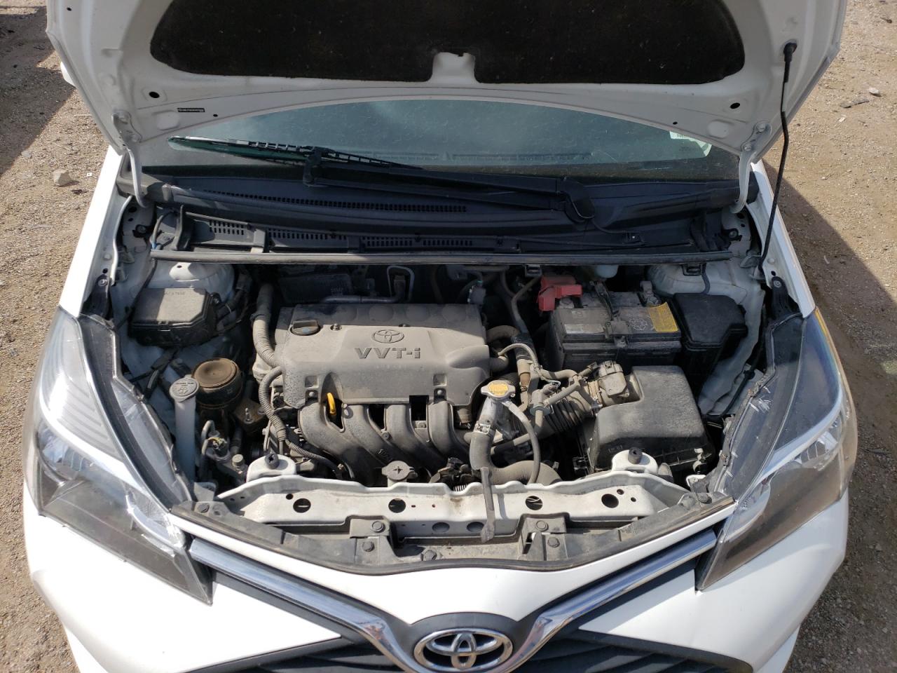 VNKJTUD34FA018695 2015 Toyota Yaris