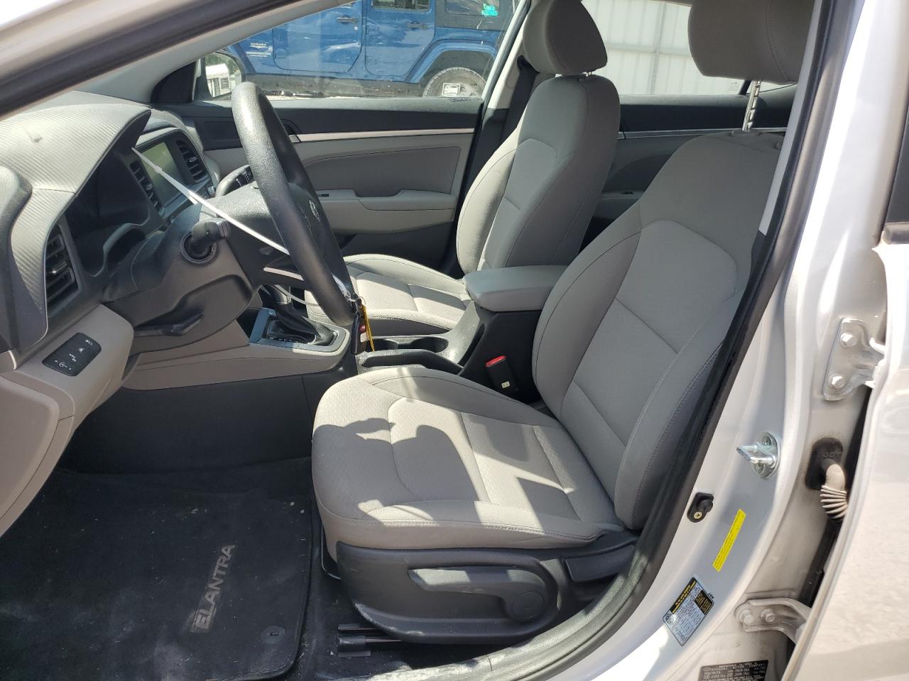 KMHD84LF1KU875872 2019 Hyundai Elantra Sel