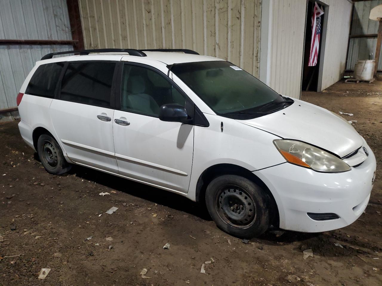 5TDKK4CC8AS300495 2010 Toyota Sienna Ce