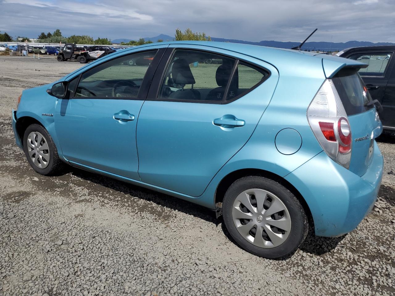 2014 Toyota Prius C vin: JTDKDTB31E1080805