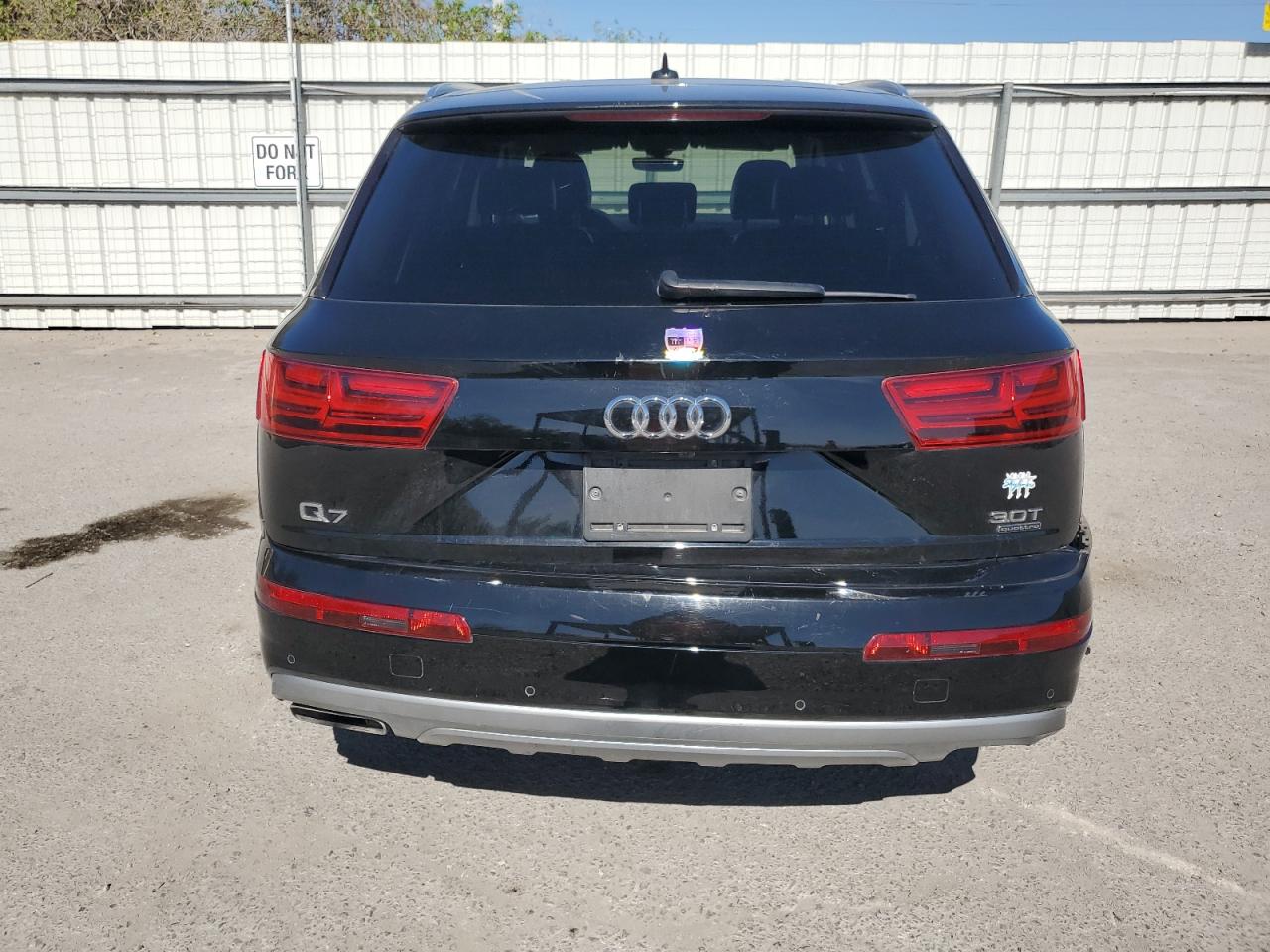 WA1AAAF73JD036894 2018 Audi Q7 Premium