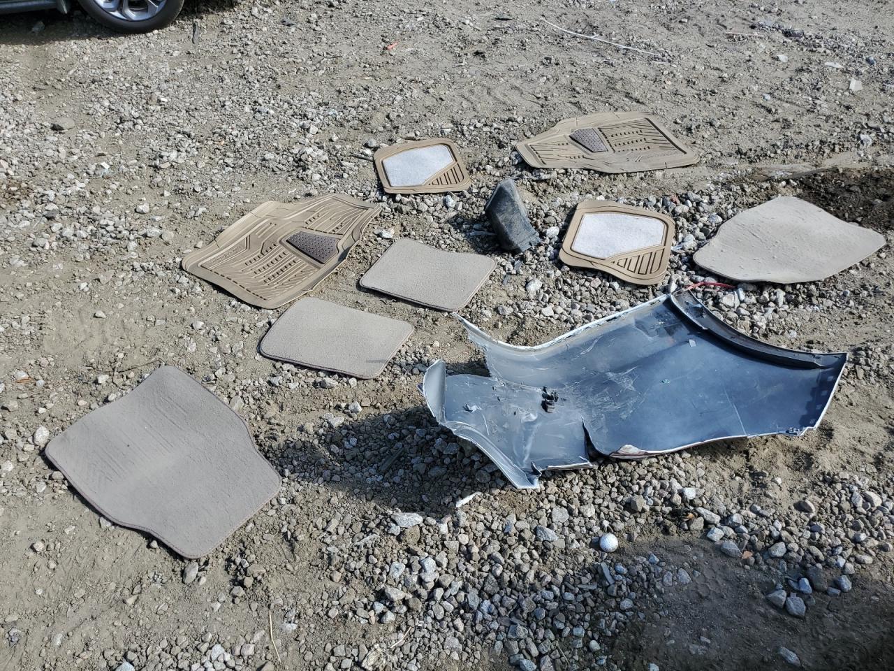 WP0AA2A7XCL010417 2012 Porsche Panamera 2