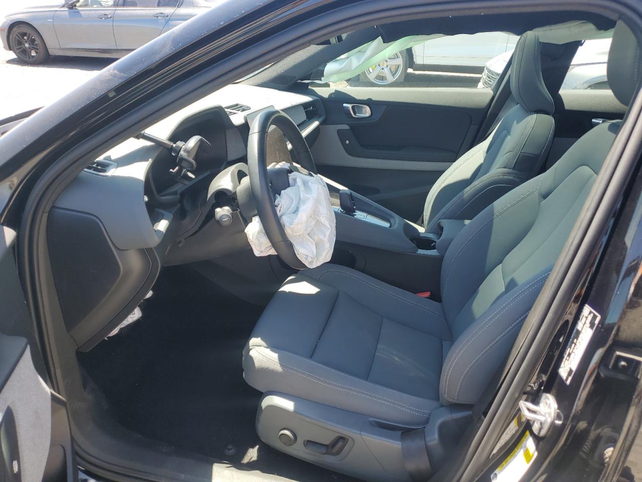 YSMED3KA6PL126913 2023 Polestar 2