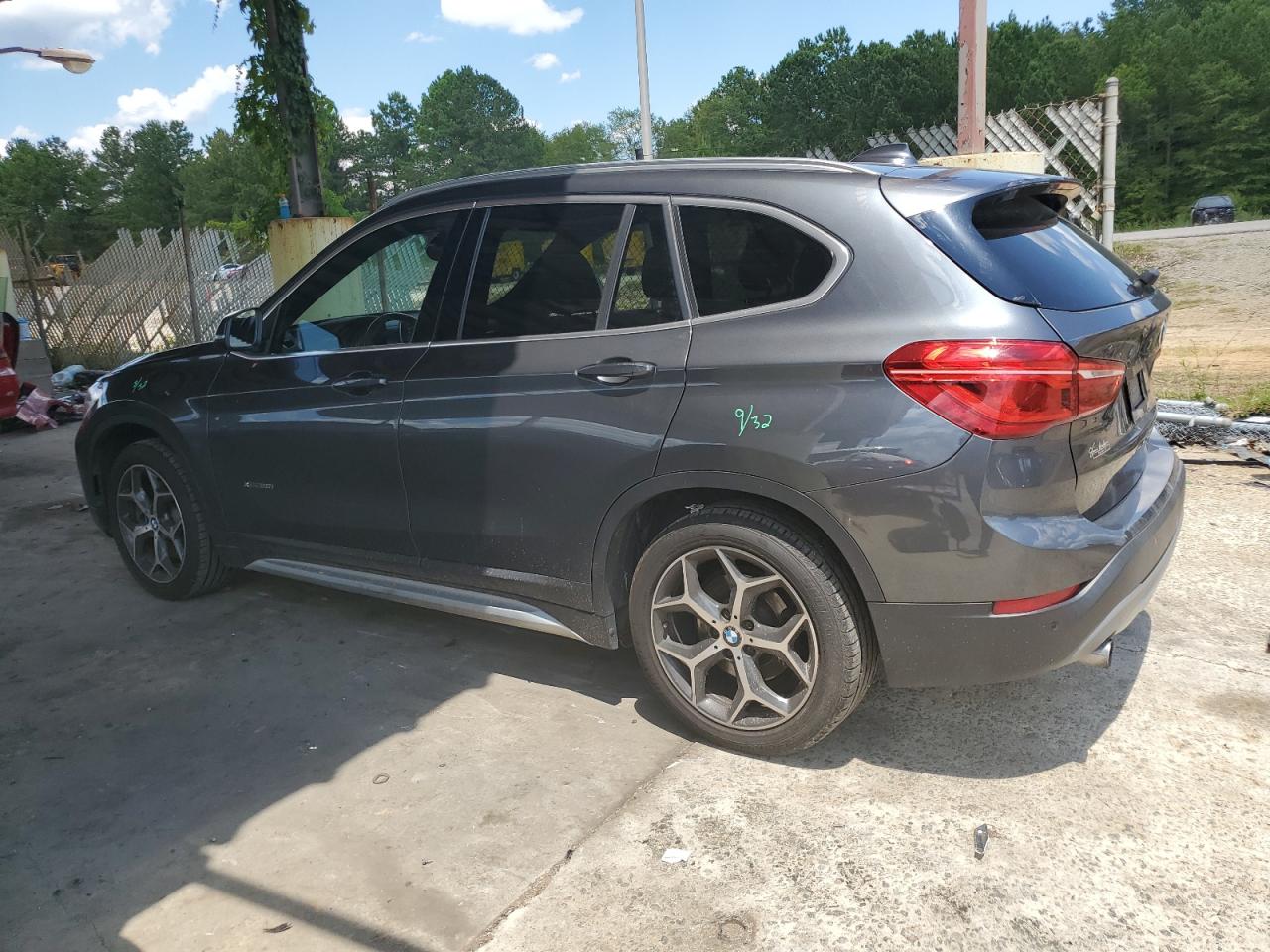 WBXHT3C31H5FF7127 2017 BMW X1 xDrive28I