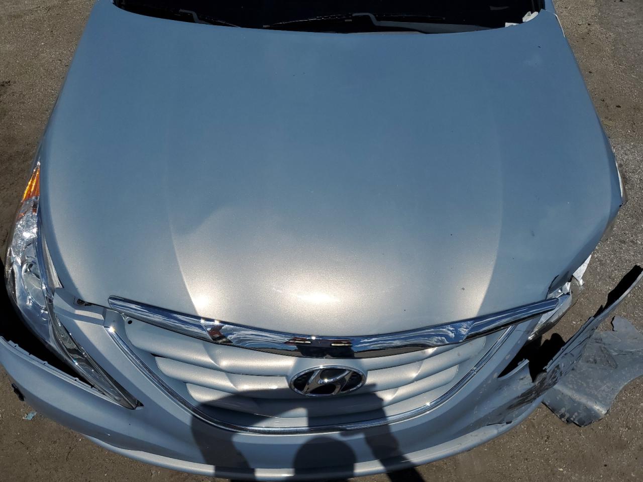 5NPEB4ACXCH381556 2012 Hyundai Sonata Gls