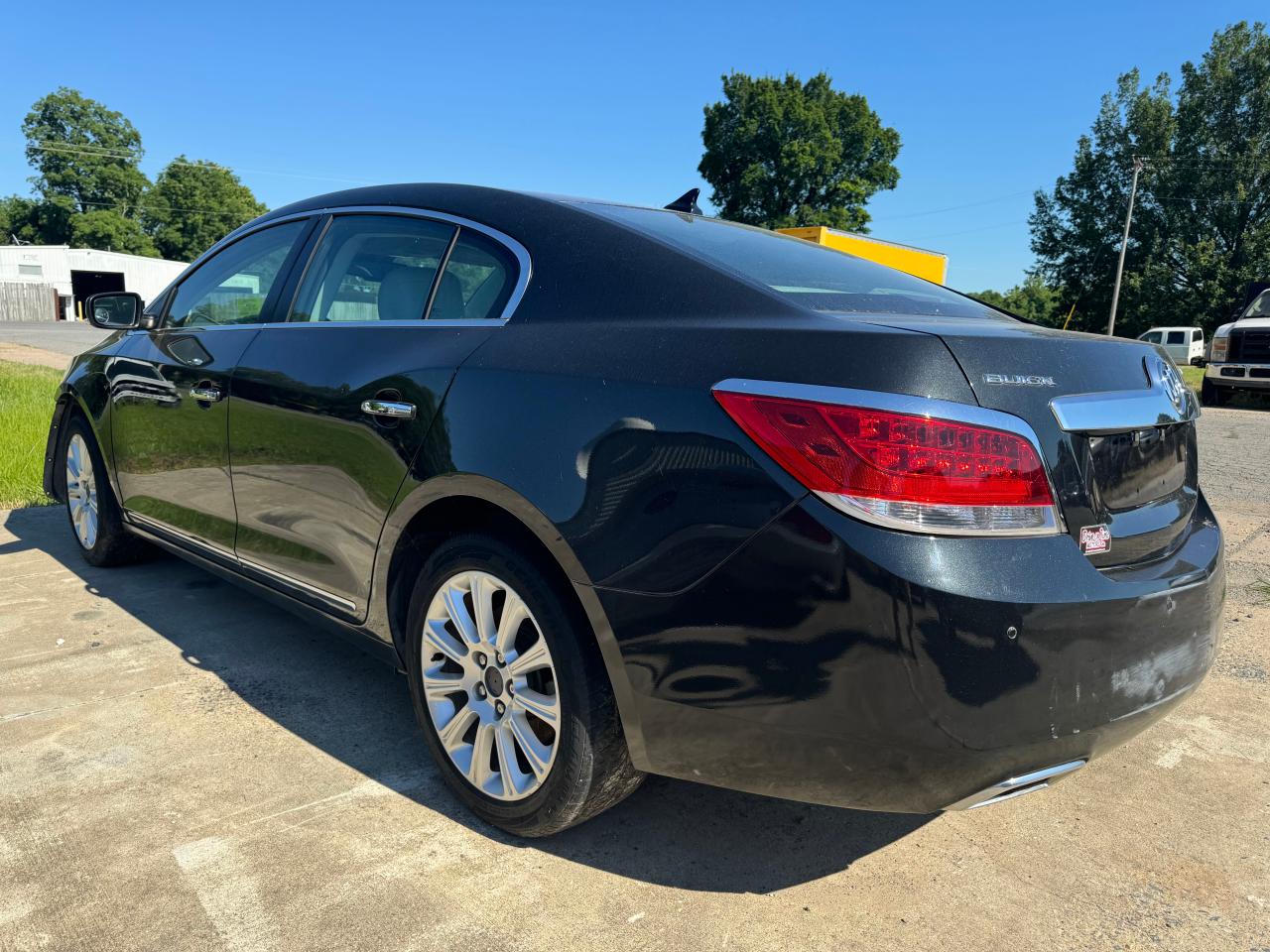 2013 Buick Lacrosse Premium vin: 1G4GF5E35DF308017