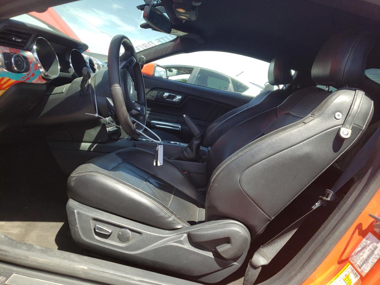 1FA6P8TH6F5343306 2015 Ford Mustang