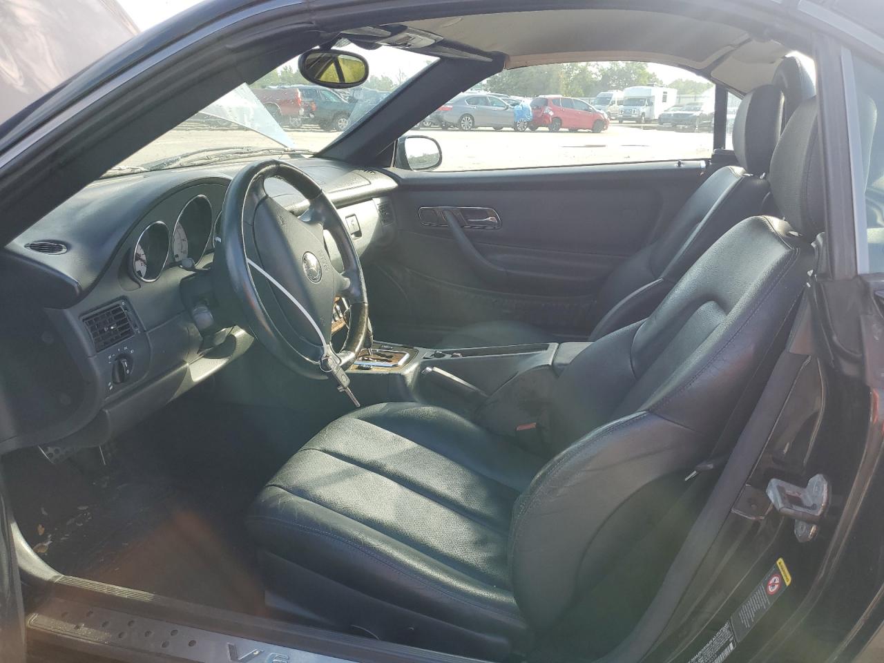 WDBKK65F52F244034 2002 Mercedes-Benz Slk 320