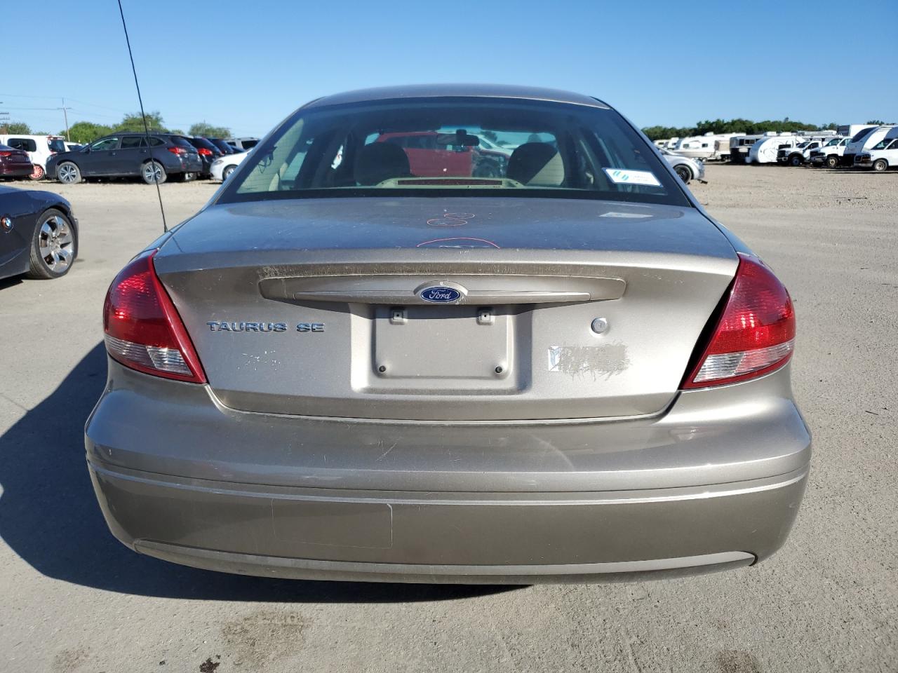 1FAHP53U05A117157 2005 Ford Taurus Se