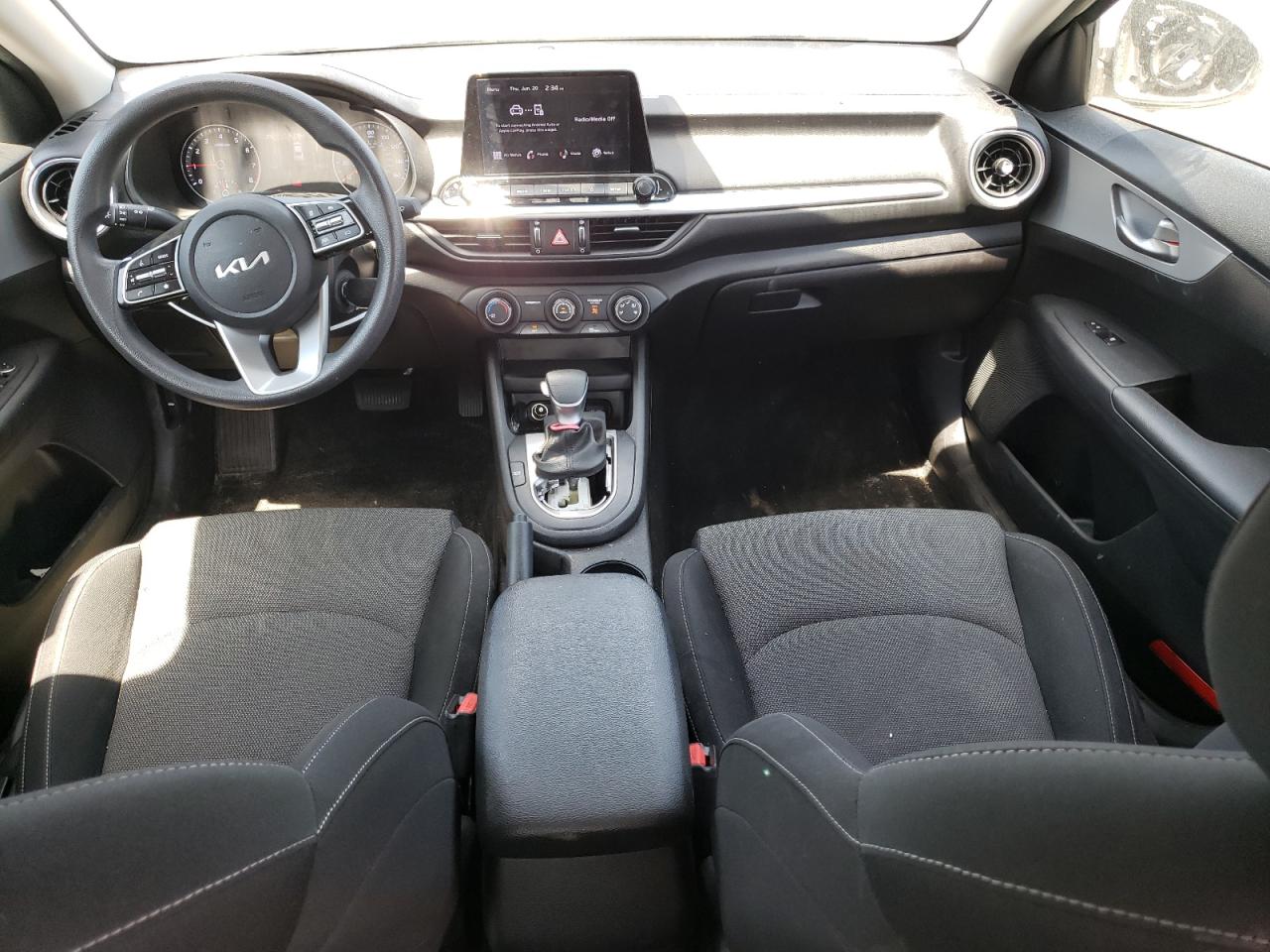 3KPF24AD8NE433271 2022 Kia Forte Fe