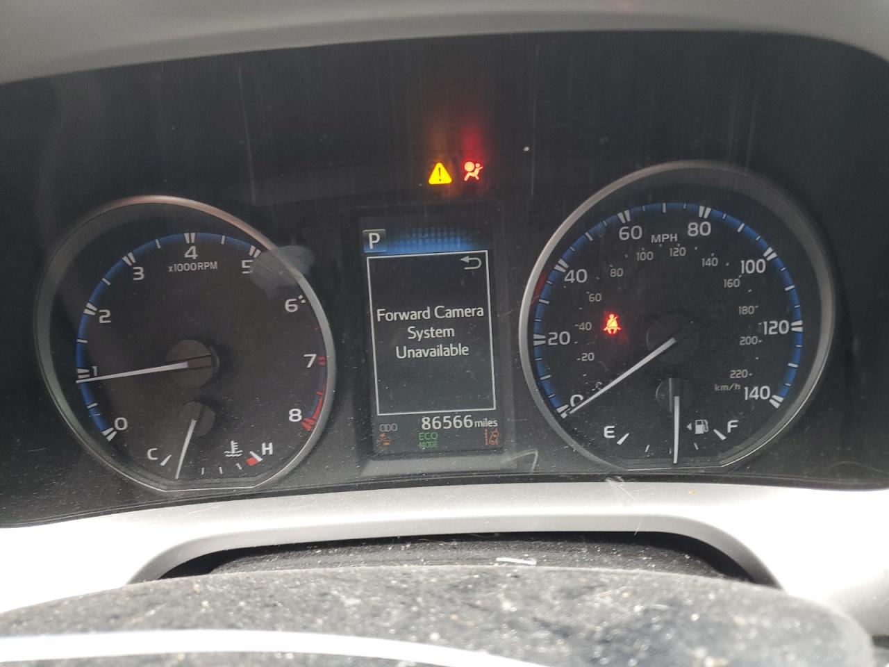 JTMBFREVXHJ136044 2017 Toyota Rav4 Le