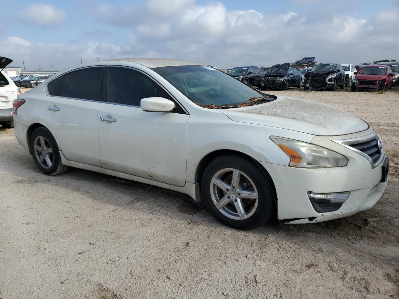 1N4AL3AP1EN388655 2014 Nissan Altima 2.5