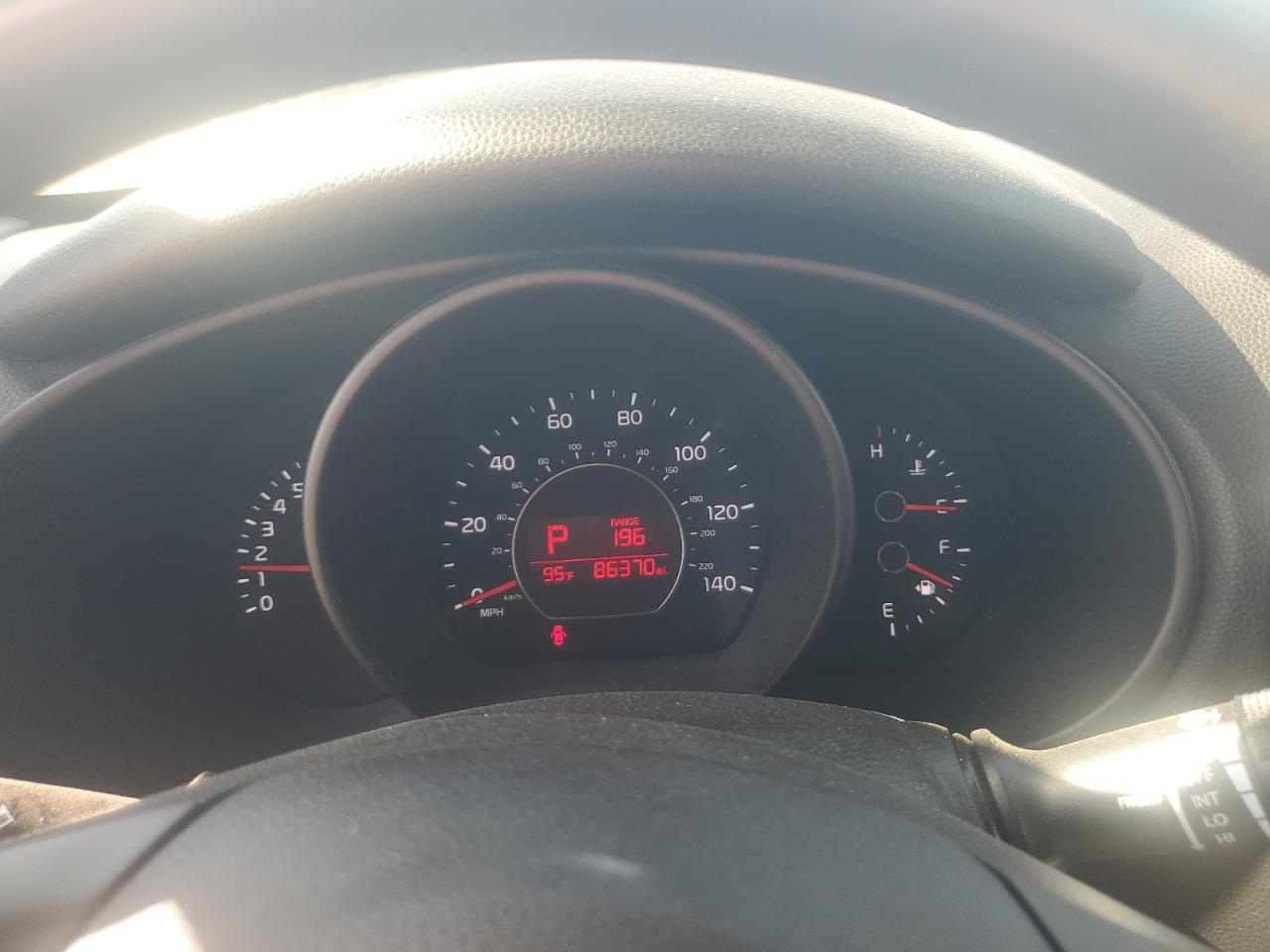 KNDJP3A54J7618278 2018 Kia Soul +