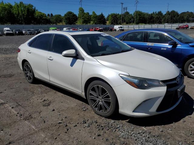 VIN 4T1BF1FK0GU157872 2016 Toyota Camry, LE no.4