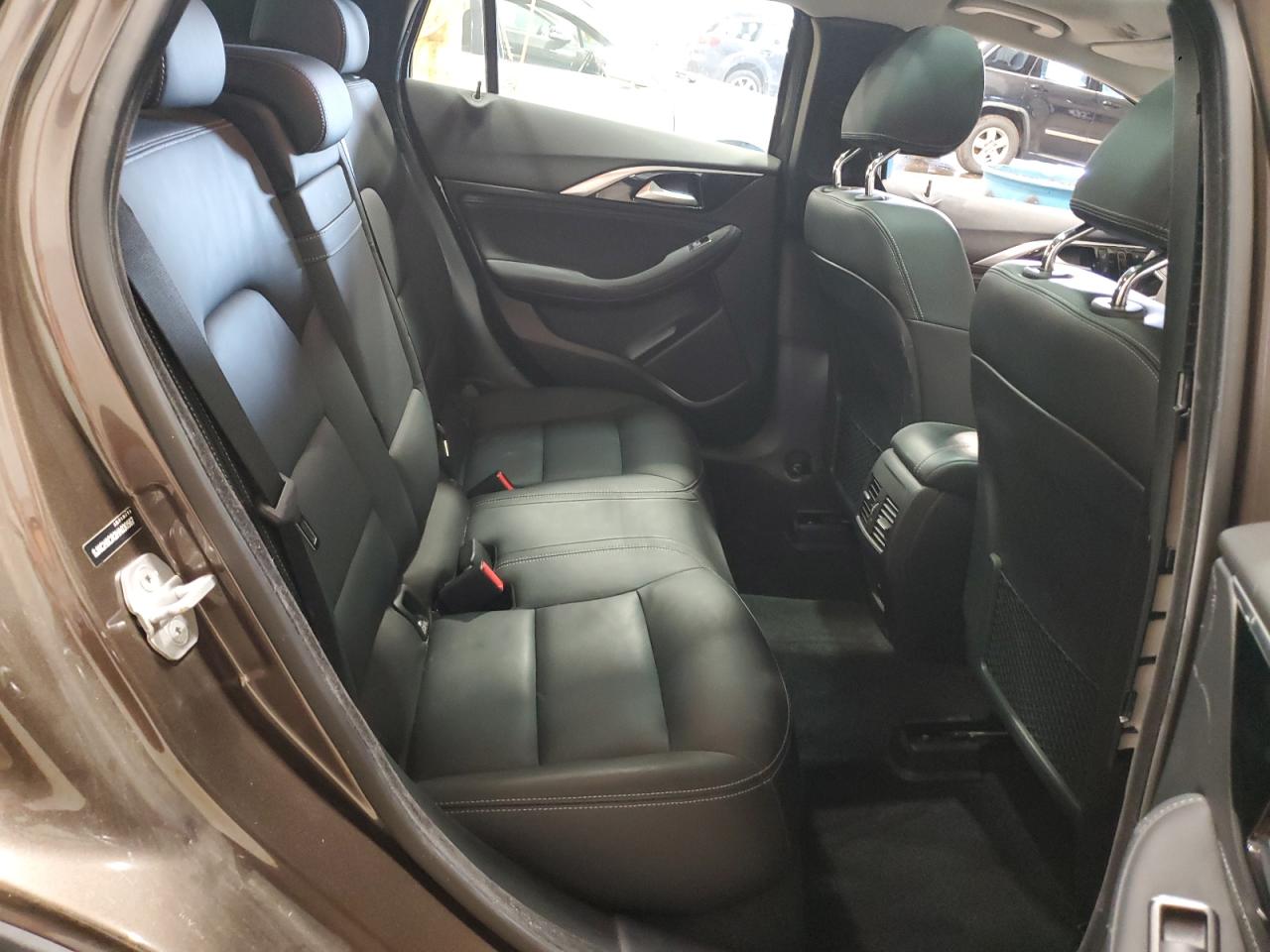 SJKCH5CR2HA030567 2017 Infiniti Qx30 Base