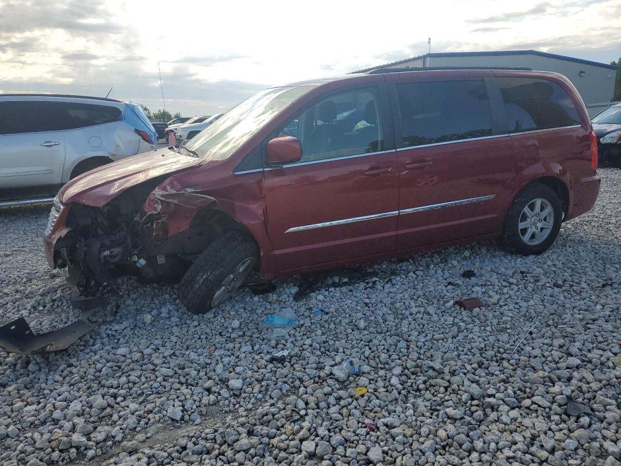 Lot #2976877289 2011 CHRYSLER TOWN & COU