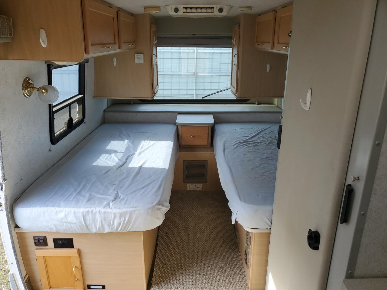 WV3AB47092H083828 2002 Volkswagen Eurovan