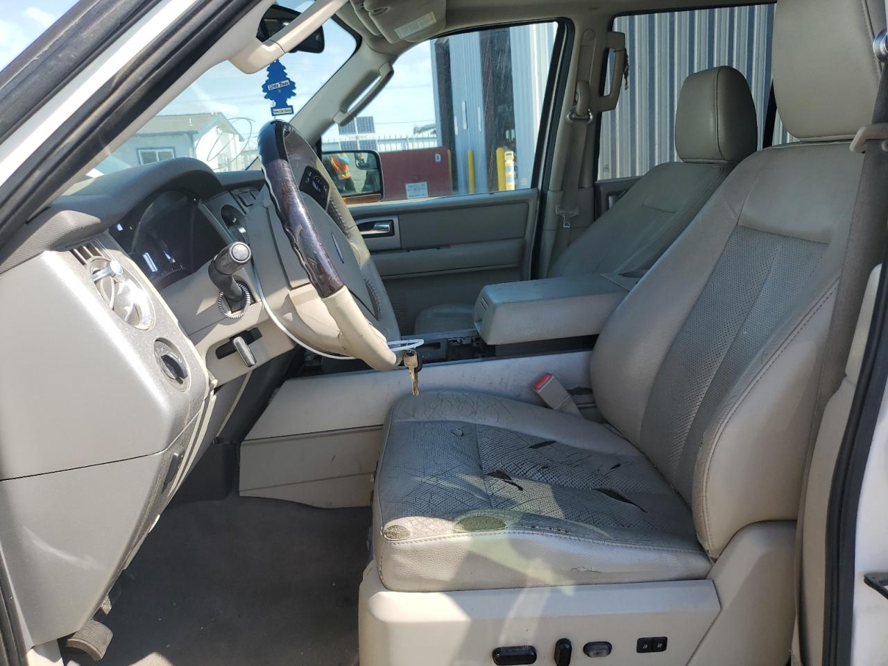 2012 Ford Expedition Limited vin: 1FMJU2A55CEF41028
