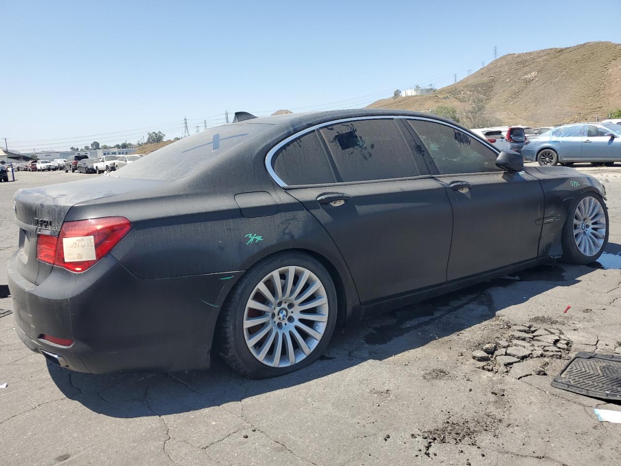 2012 BMW 740 I vin: WBAKA4C55CDS99015