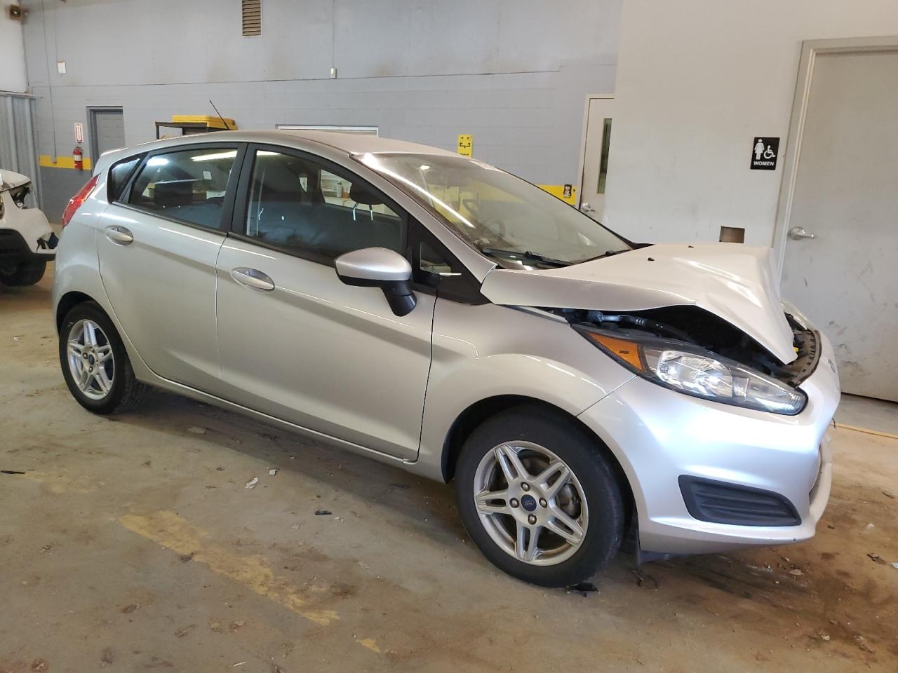 Lot #2923992884 2018 FORD FIESTA SE