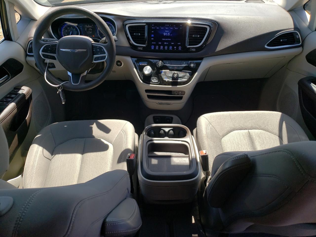 2C4RC1BG9HR768219 2017 Chrysler Pacifica Touring L