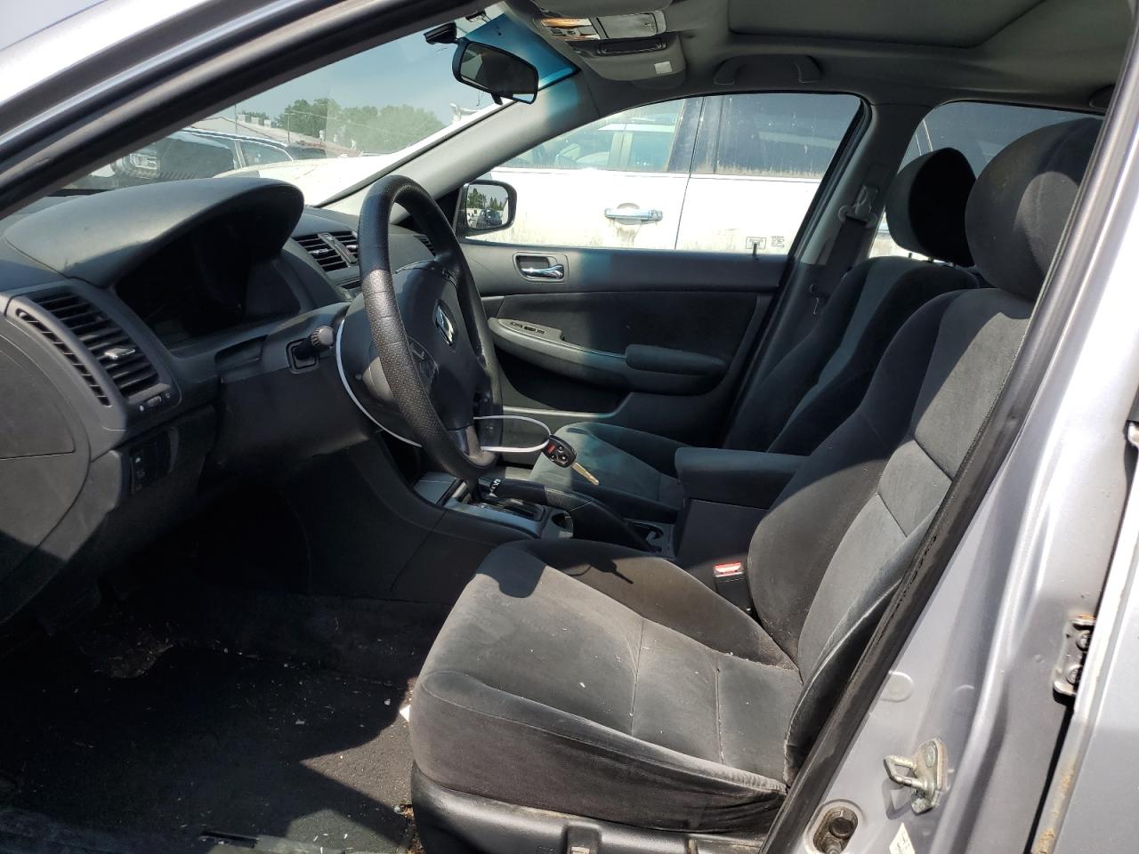 1HGCM56644A102946 2004 Honda Accord Ex