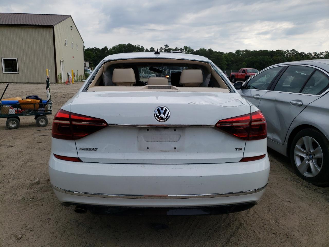 1VWDT7A34HC074426 2017 Volkswagen Passat R-Line