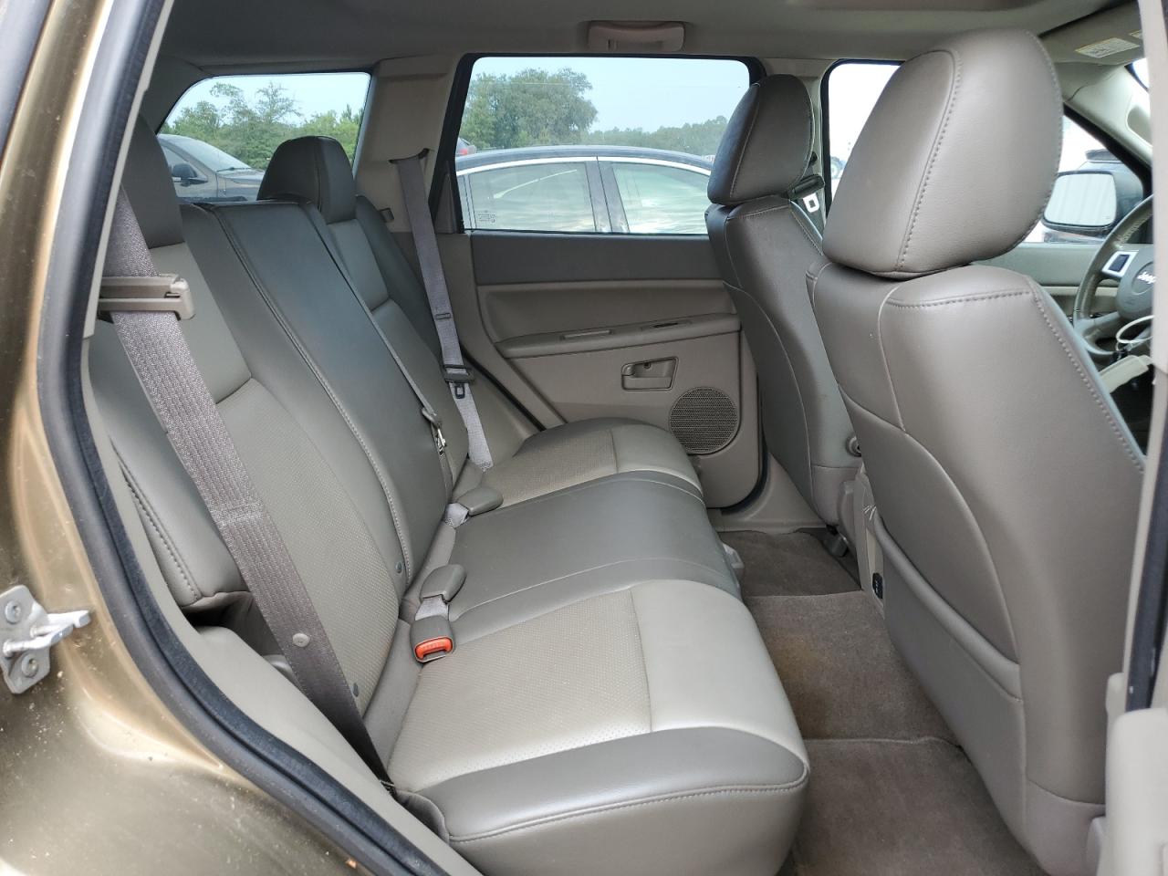 1J8GS48K88C242334 2008 Jeep Grand Cherokee Laredo